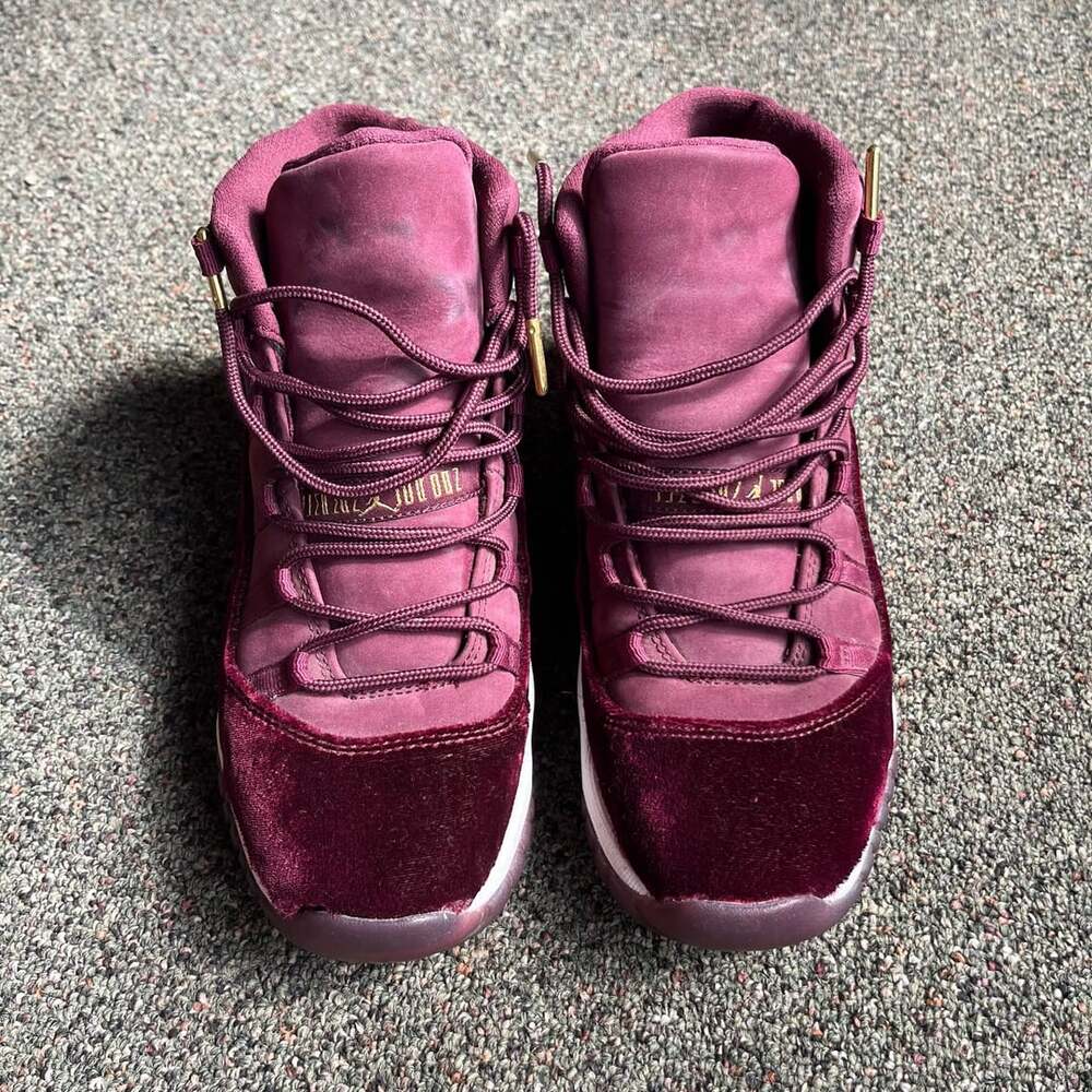 Jordan 11 Retro Heiress Velvet Maroon Size 5.5Y